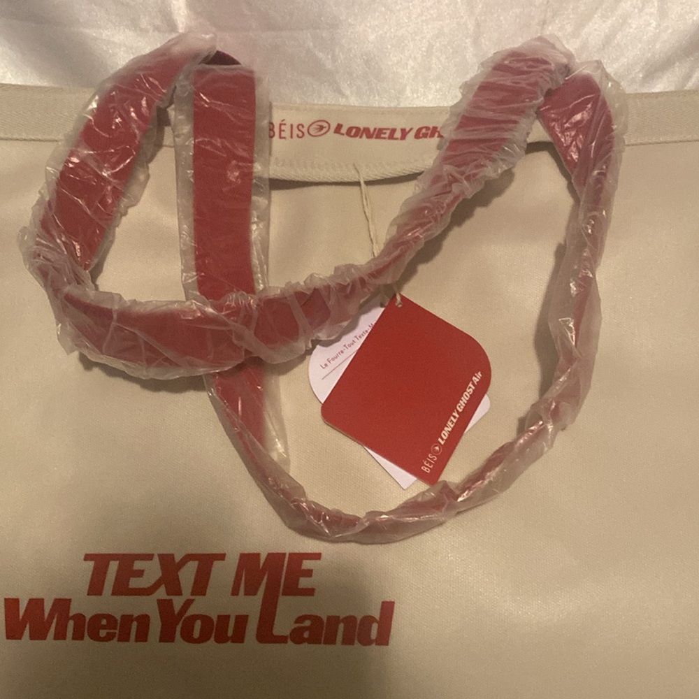 Beis X Lonely Ghost travel tote bag - Picture 6 of 12